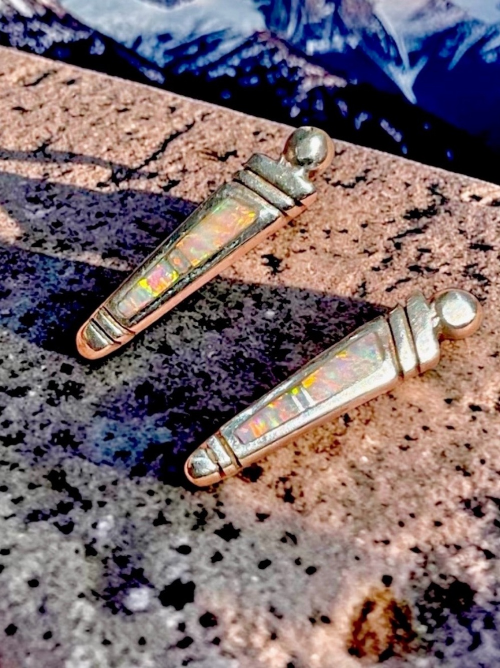 🌺Vintage Navajo Sterling & NATURAL Opal Earrings